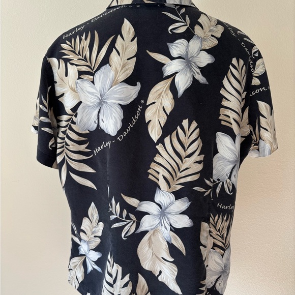 Harley-Davidson Black and Cream Floral Button Down Shirt - Picture 6 of 12